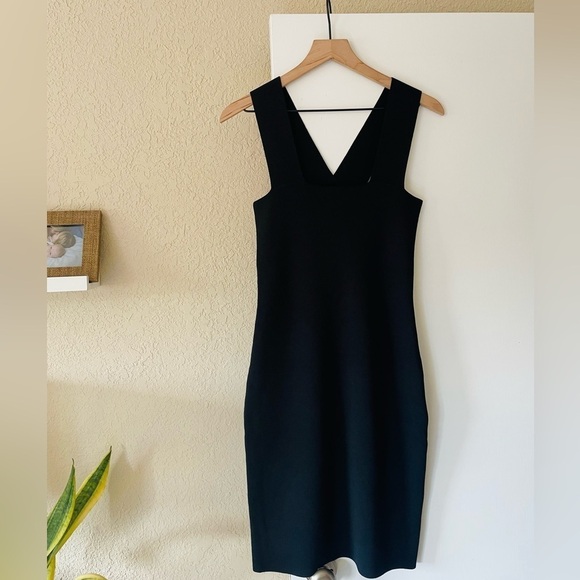 House Of Harlow 1960 Black Bodycon Compression Dress NWT - Picture 1 of 10
